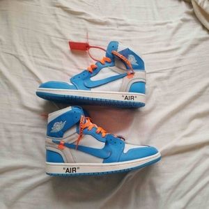 Jordan 1 off white (UNC) Size 10.5 men’s